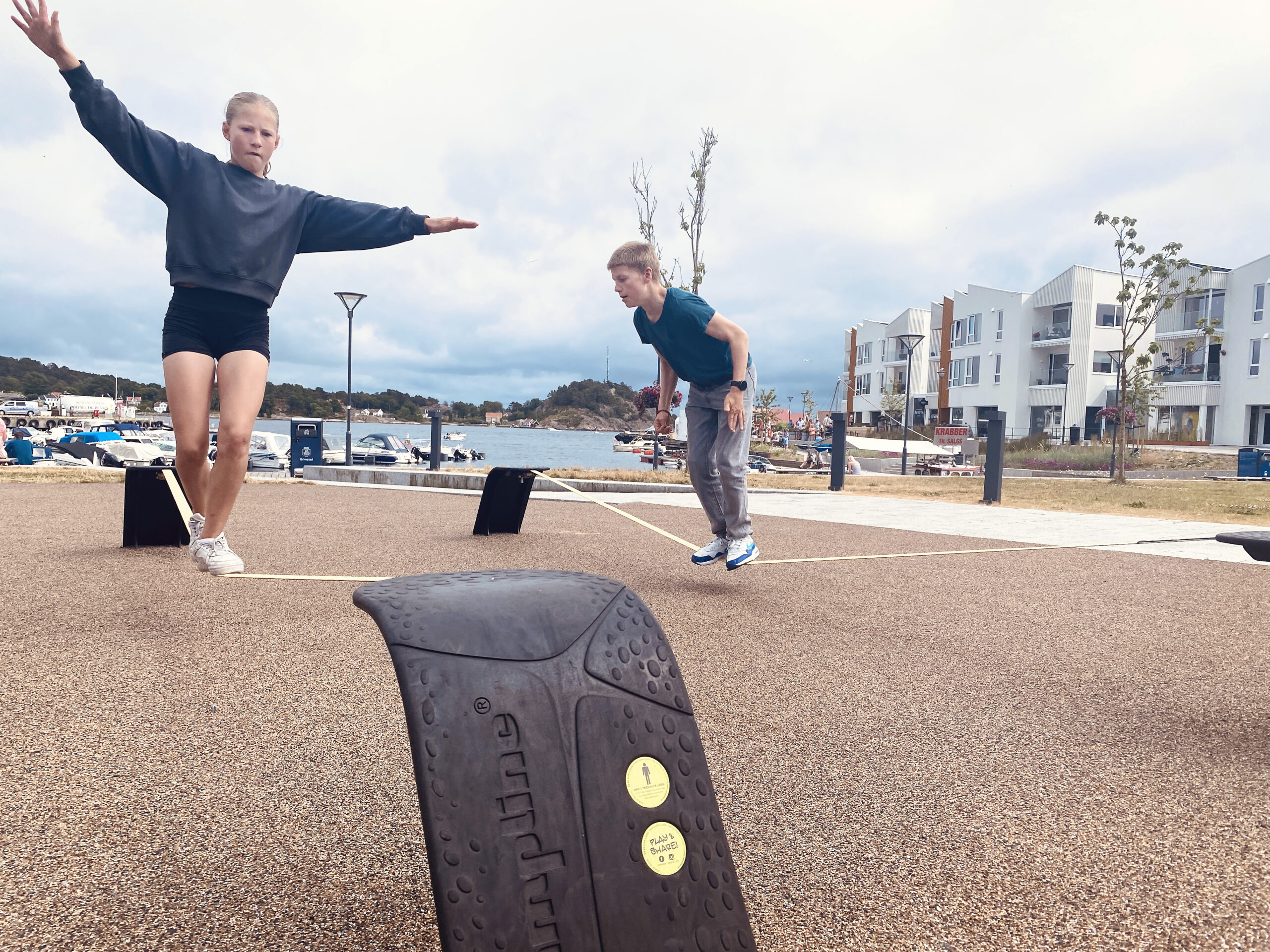grimstad ungdom slakkline lekeplass